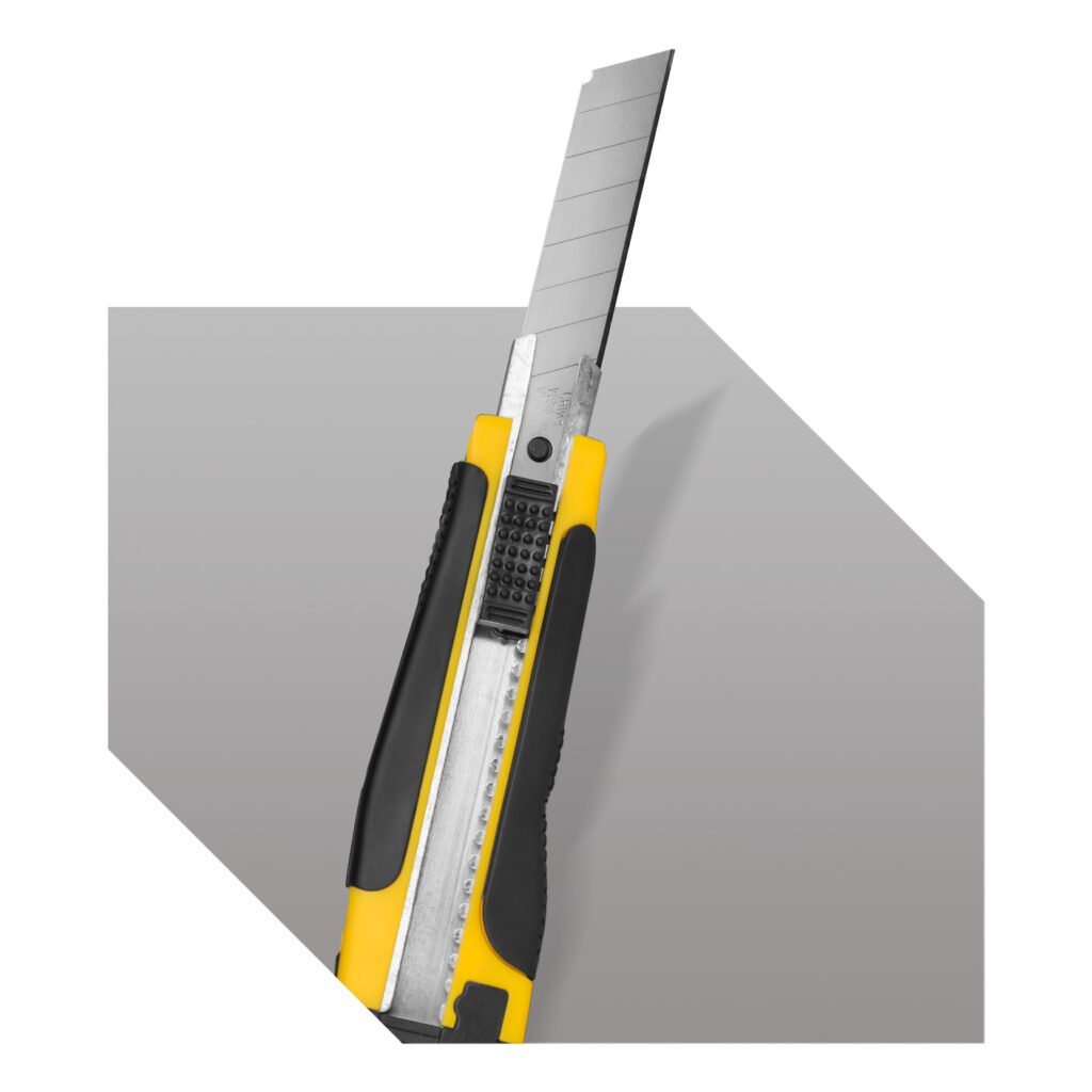 ESTILETE PROFISSIONAL 18MM